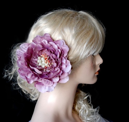 Květina do vlasů Peony purple
